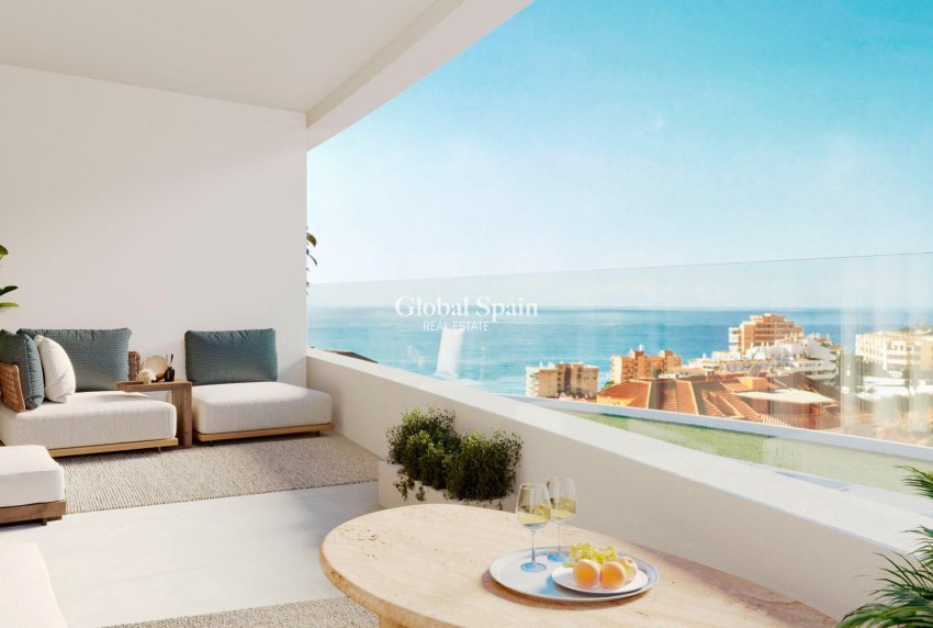 Nouvelle construction - MAISON -
FUENGIROLA - Torreblanca