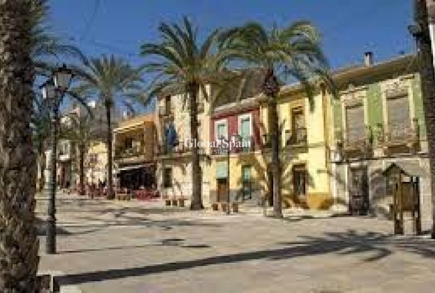 Nouvelle construction - Maison -
Hondón de las Nieves - El Salero