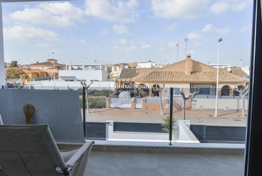 Nouvelle construction - Maison jumelée -
SAN PEDRO DEL PINATAR - Los antolinos