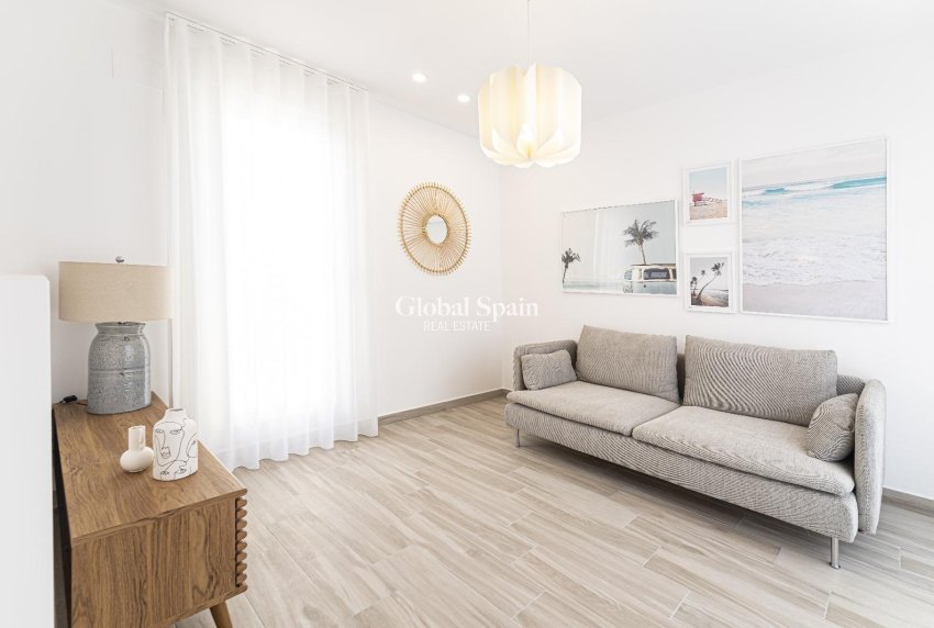 Nouvelle construction - MAISON -
LA MANGA DEL MAR MENOR