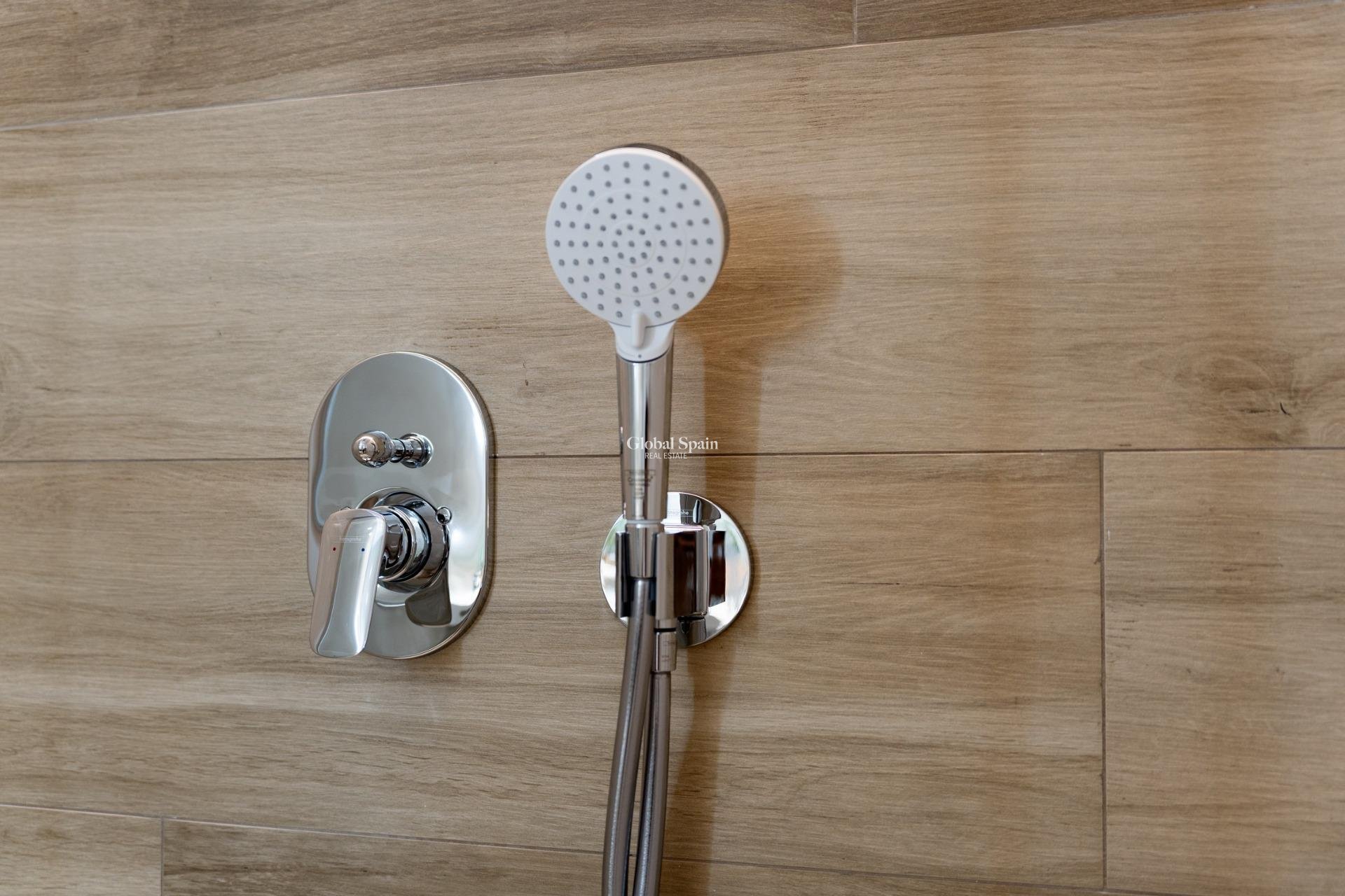 Nouvelle construction - MAISON -
LA MARINA