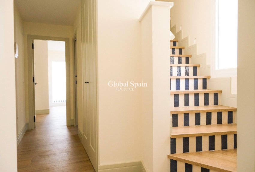 Nouvelle construction - MAISON -
MÁLAGA - Playa de la Malagueta