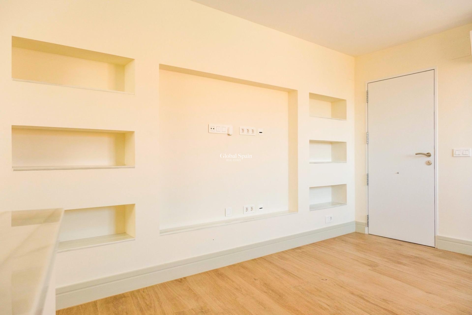 Nouvelle construction - MAISON -
MÁLAGA - Playa de la Malagueta