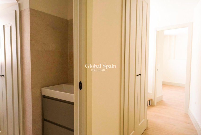 Nouvelle construction - MAISON -
MÁLAGA - Playa de la Malagueta