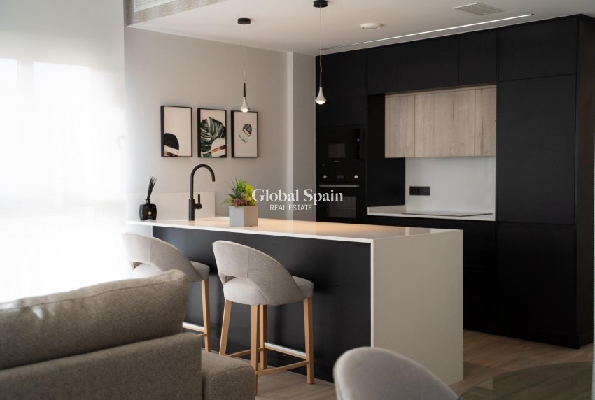 Nouvelle construction - MAISON -
ORIHUELA COSTA - Entre golf