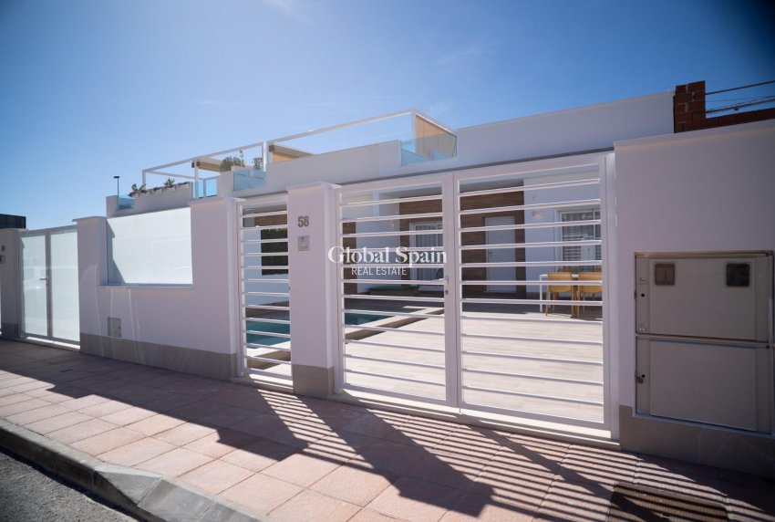 Nouvelle construction - MAISON -
SAN JAVIER - Parque del doce