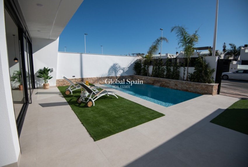 Nouvelle construction - MAISON -
SAN JAVIER - Santiago de la Ribera