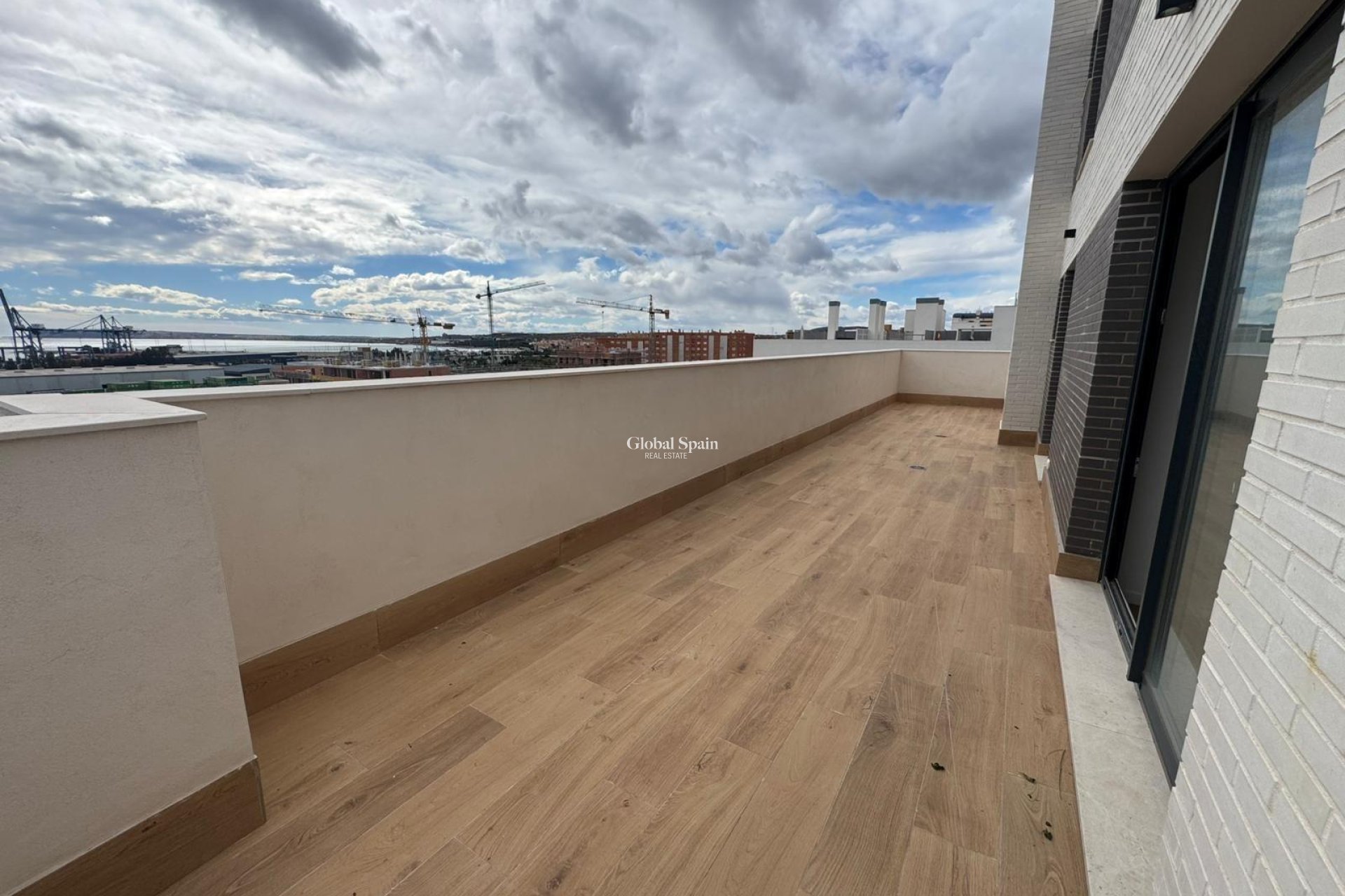 Nouvelle construction - PENTHOUSE -
ALICANTE - BENALÚA