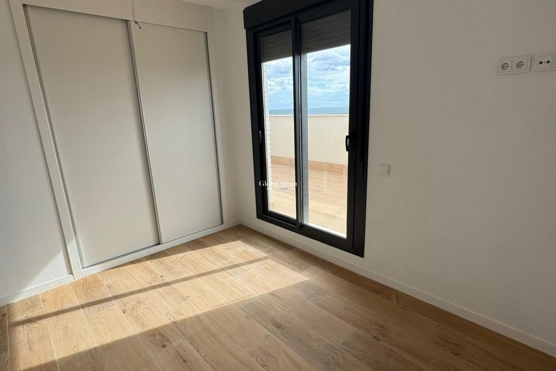 Nouvelle construction - PENTHOUSE -
ALICANTE - BENALÚA