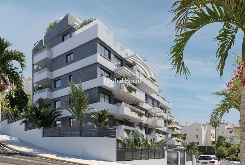 Nouvelle construction - PENTHOUSE -
ESTEPONA - Playa de La Rada