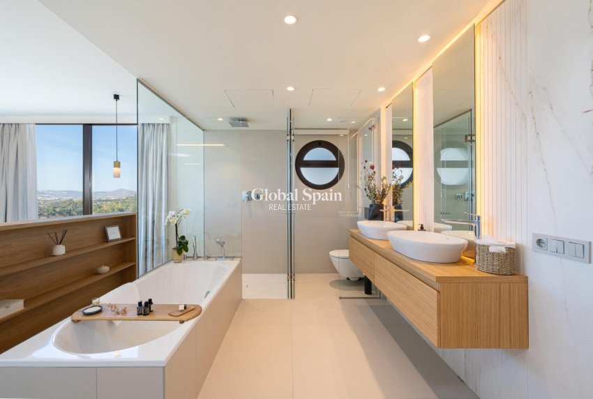 Nouvelle construction - PENTHOUSE -
FUENGIROLA - Higueron