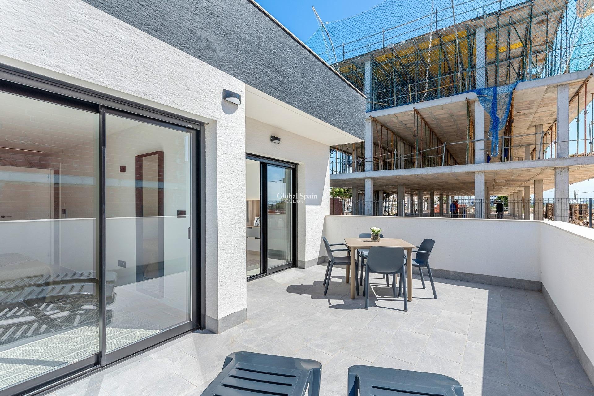 Nouvelle construction - PENTHOUSE -
GUARDAMAR DEL SEGURA - EL RASO