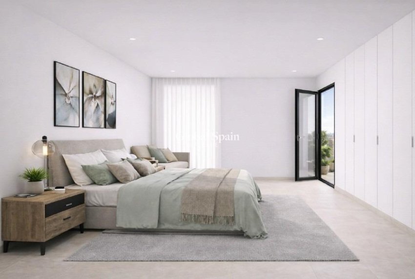 Nouvelle construction - PENTHOUSE -
TORREVIEJA - Center