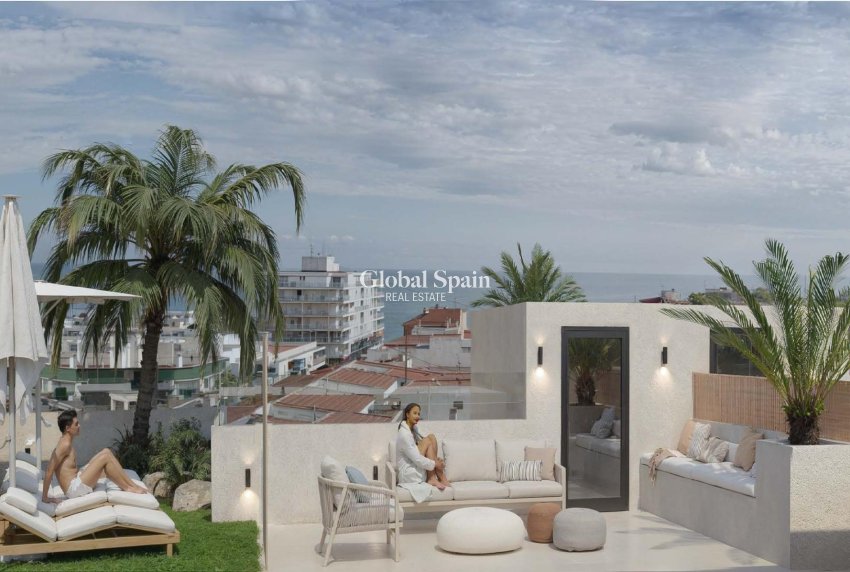 Nouvelle construction - PENTHOUSE -
TORREVIEJA - Playa de El Cura