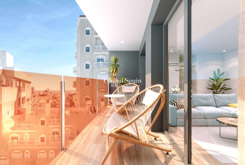 Nouvelle construction - PENTHOUSE -
TORREVIEJA - Playa del Cura