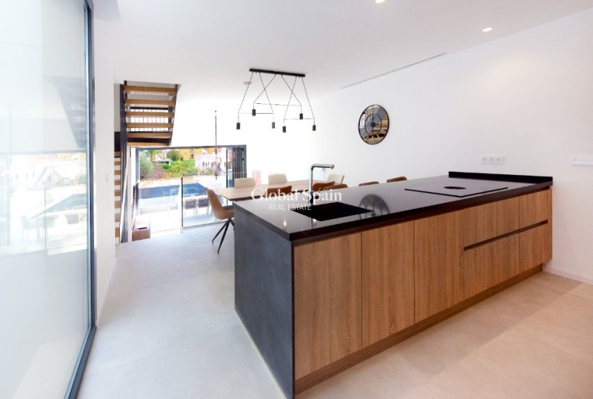 Nouvelle construction - Villa -
ALFAZ DEL PI - El Albir