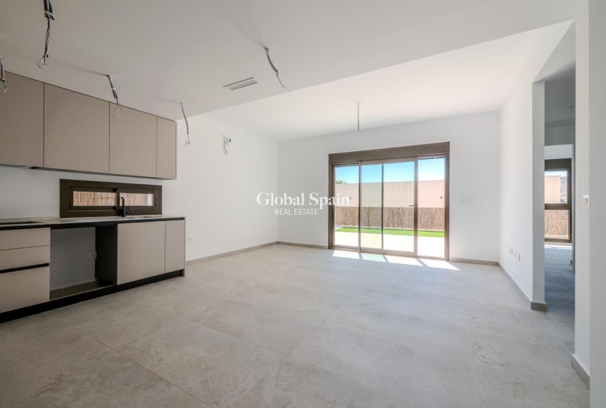 Nouvelle construction - VILLA -
ALGORFA - LA FINCA GOLF / ALGORFA