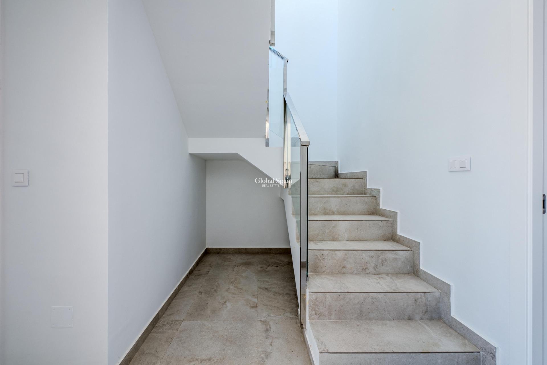 Nouvelle construction - VILLA -
ALGORFA - LA FINCA GOLF / ALGORFA