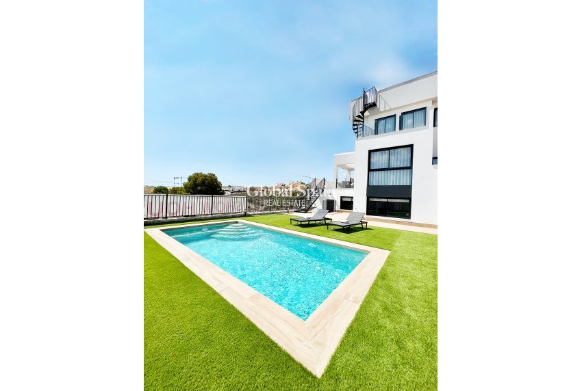 Nouvelle construction - Villa -
ALGORFA - LA FINCA GOLF / ALGORFA