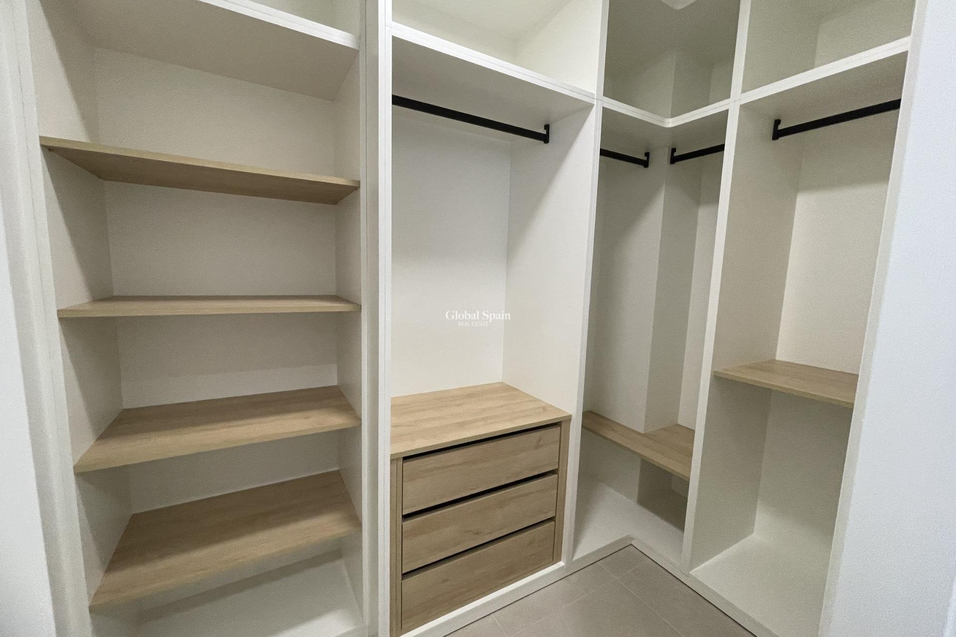 Nouvelle construction - VILLA -
ALMORADÍ - Heredades