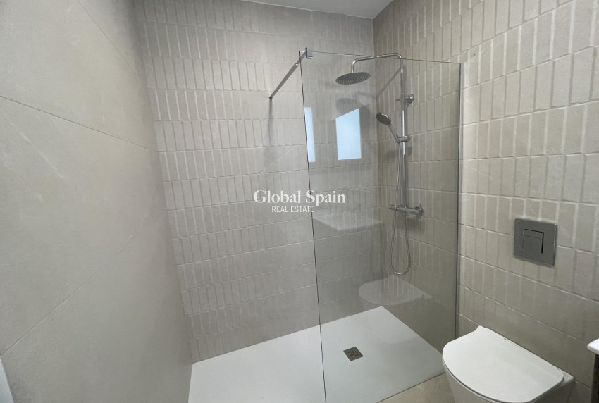 Nouvelle construction - VILLA -
ALMORADÍ - Heredades