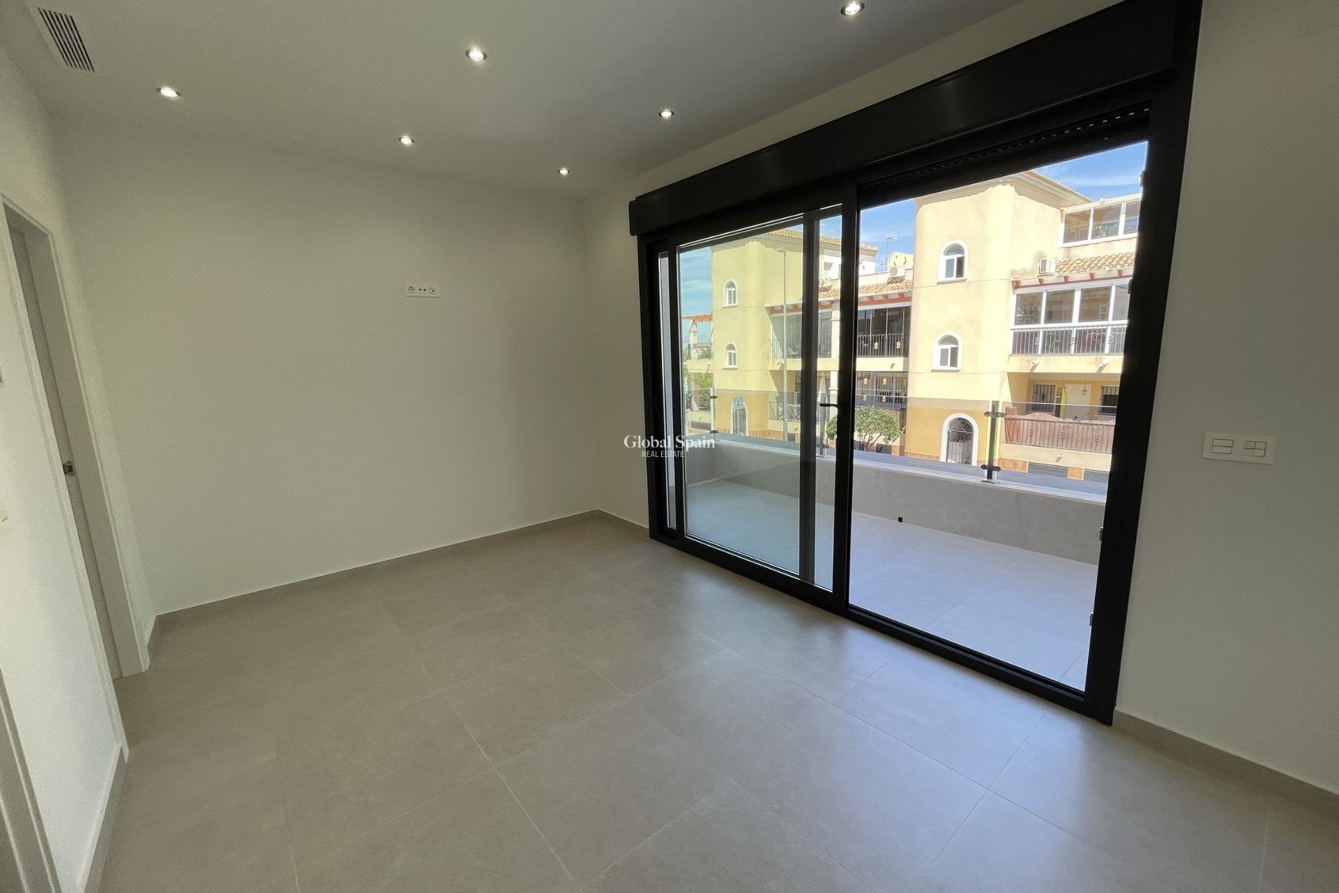 Nouvelle construction - VILLA -
ALMORADÍ - Heredades