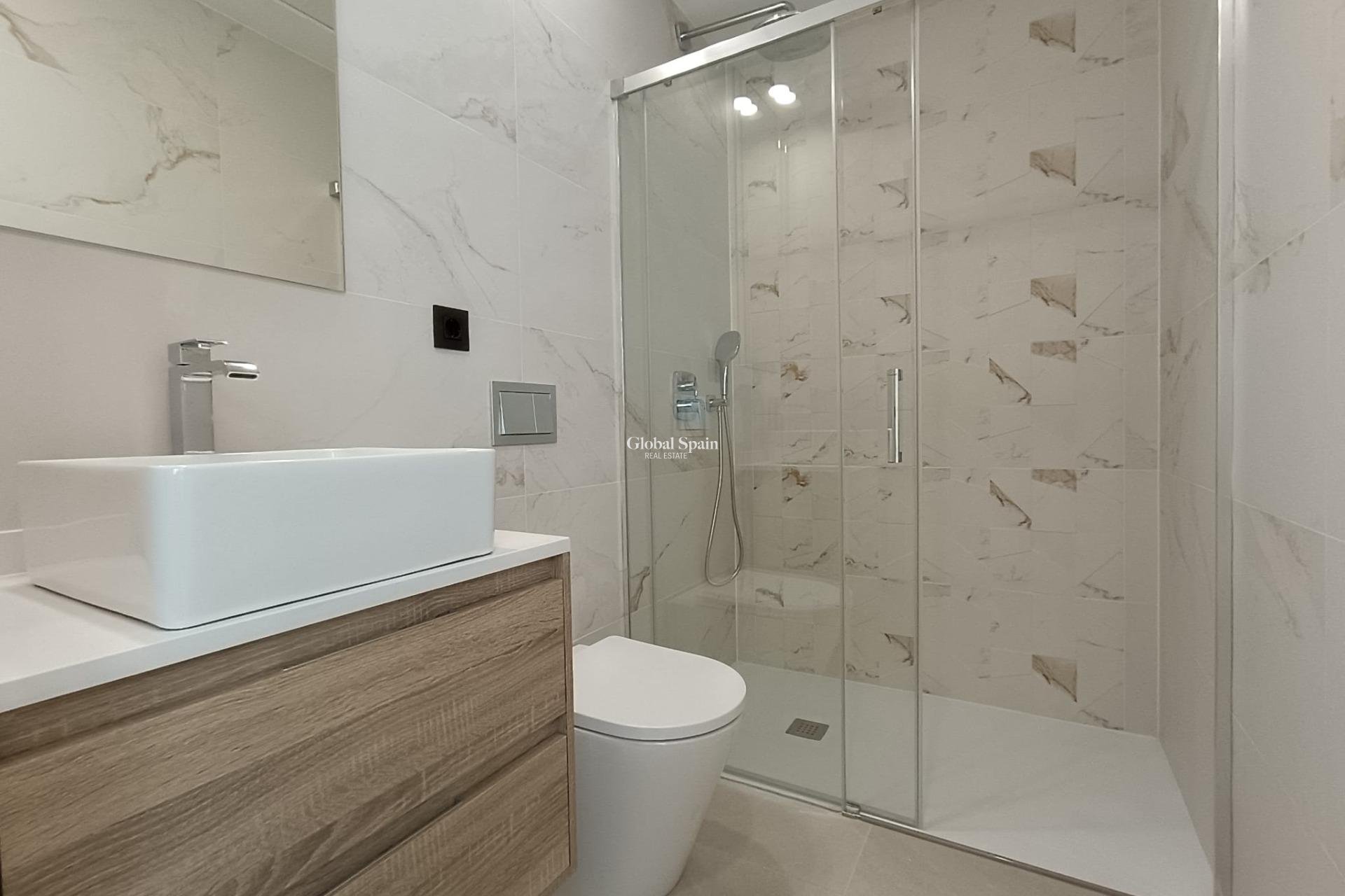 Nouvelle construction - VILLA -
BENIJÓFAR - Pueblo