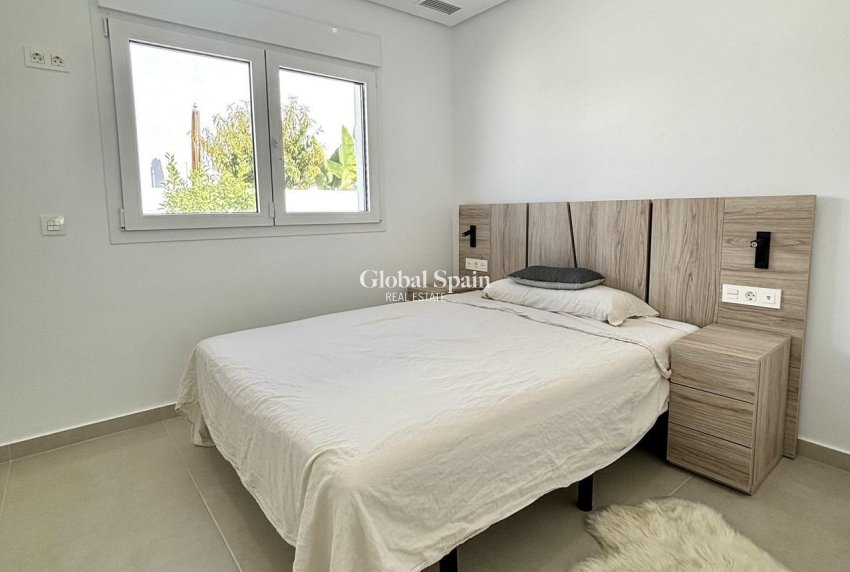 Nouvelle construction - VILLA -
BENIJÓFAR - Pueblo