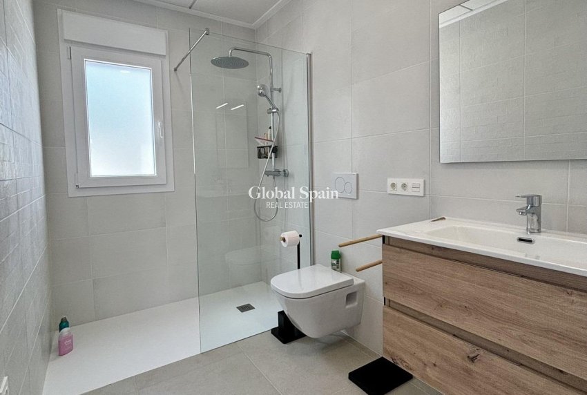 Nouvelle construction - VILLA -
BENIJÓFAR - Pueblo