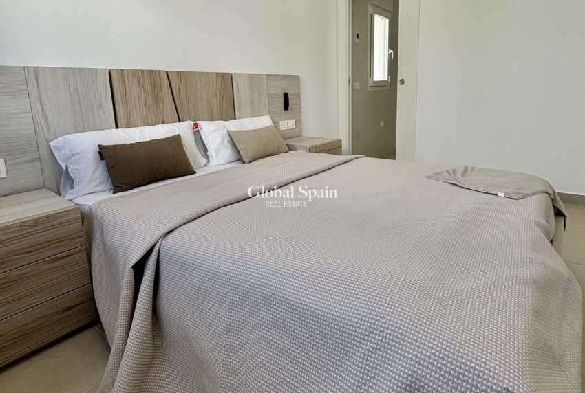 Nouvelle construction - VILLA -
BENIJÓFAR - Pueblo