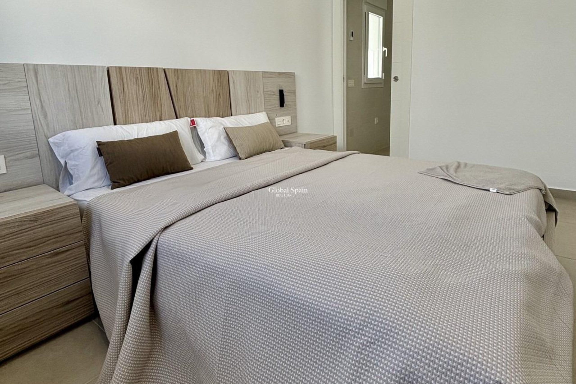 Nouvelle construction - VILLA -
BENIJÓFAR - Pueblo