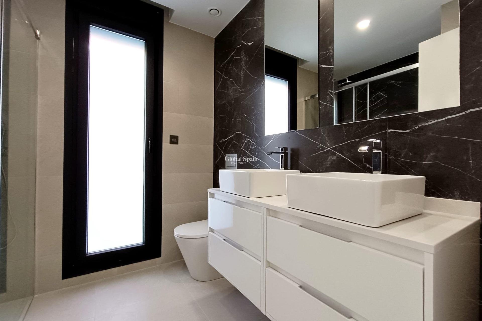 Nouvelle construction - VILLA -
BENIJÓFAR - Pueblo