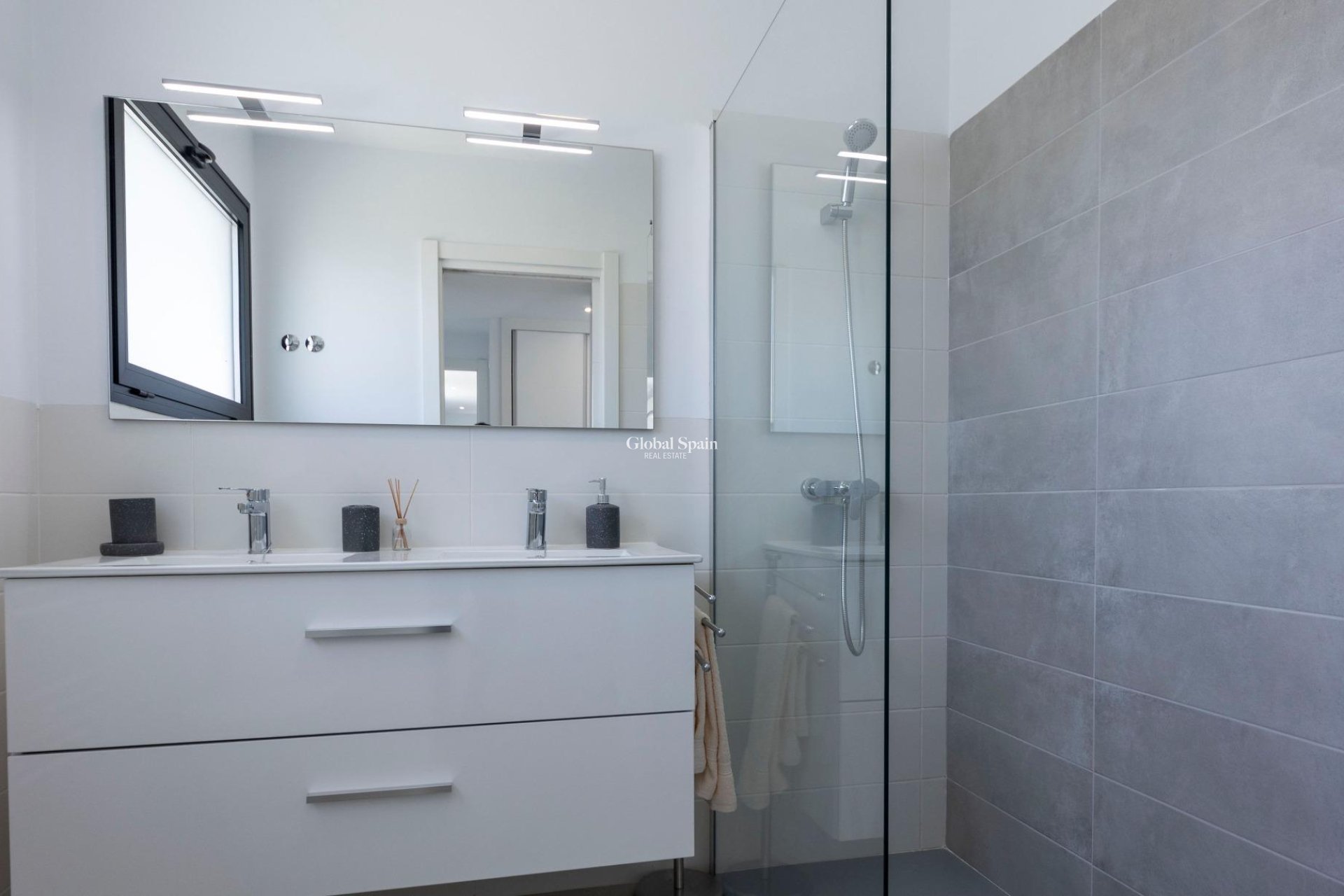 Nouvelle construction - VILLA -
CALASPARRA - Coto riñales