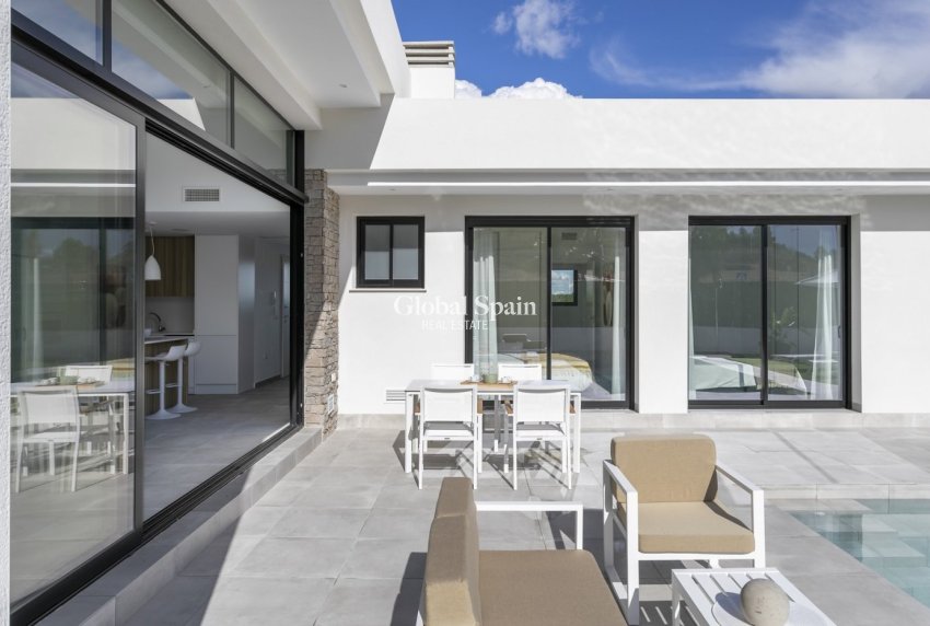 Nouvelle construction - VILLA -
CALASPARRA - Coto riñales