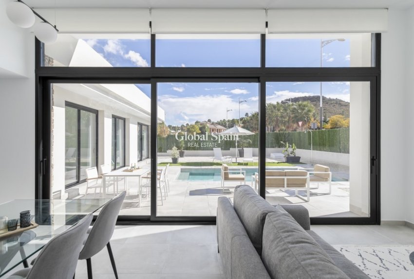 Nouvelle construction - VILLA -
CALASPARRA - Coto riñales