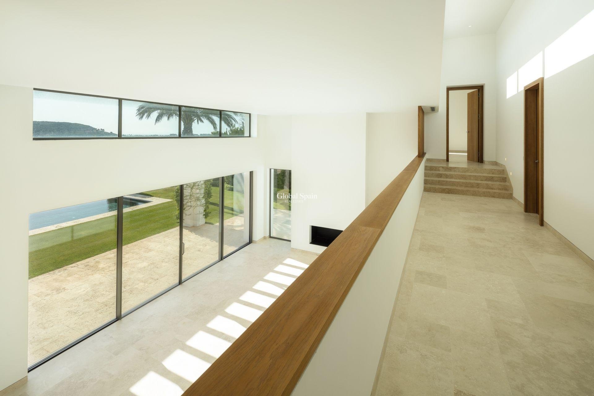 Nouvelle construction - VILLA -
Casares - Pedregales