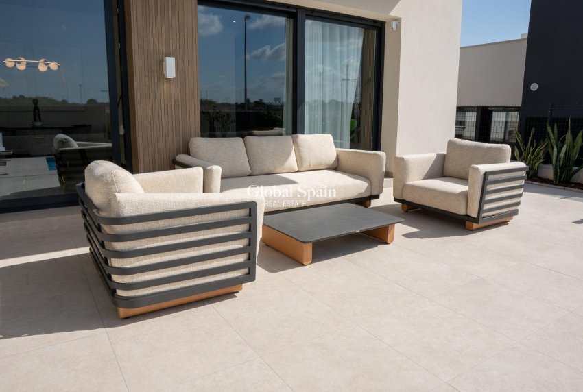 Nouvelle construction - VILLA -
CIUDAD QUESADA