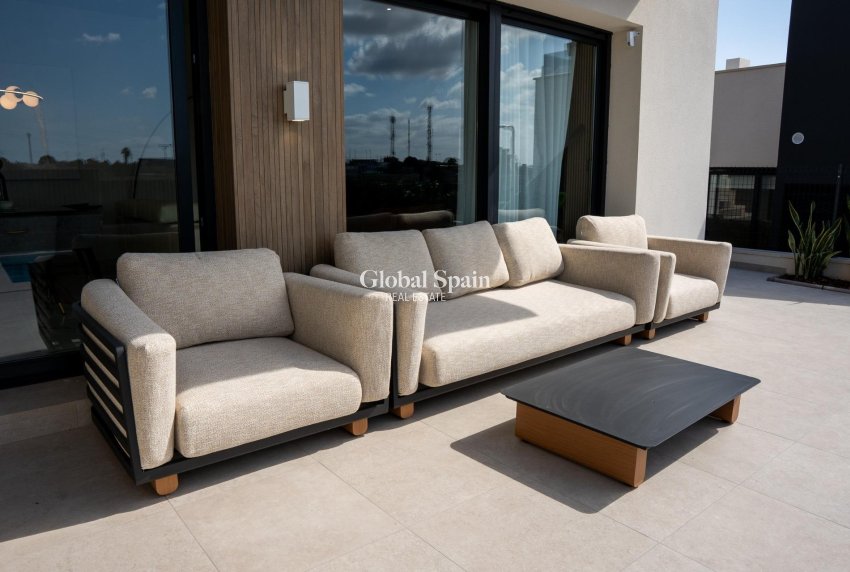 Nouvelle construction - VILLA -
CIUDAD QUESADA
