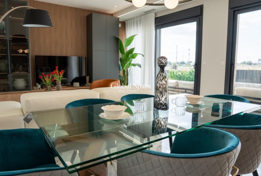Nouvelle construction - VILLA -
CIUDAD QUESADA