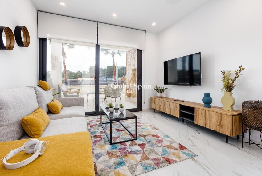Nouvelle construction - VILLA -
CIUDAD QUESADA