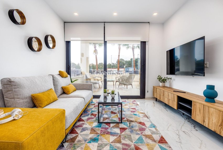 Nouvelle construction - VILLA -
CIUDAD QUESADA