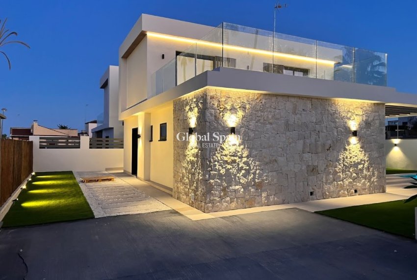 Nouvelle construction - Villa -
Costa Blanca - Orihuela Costa