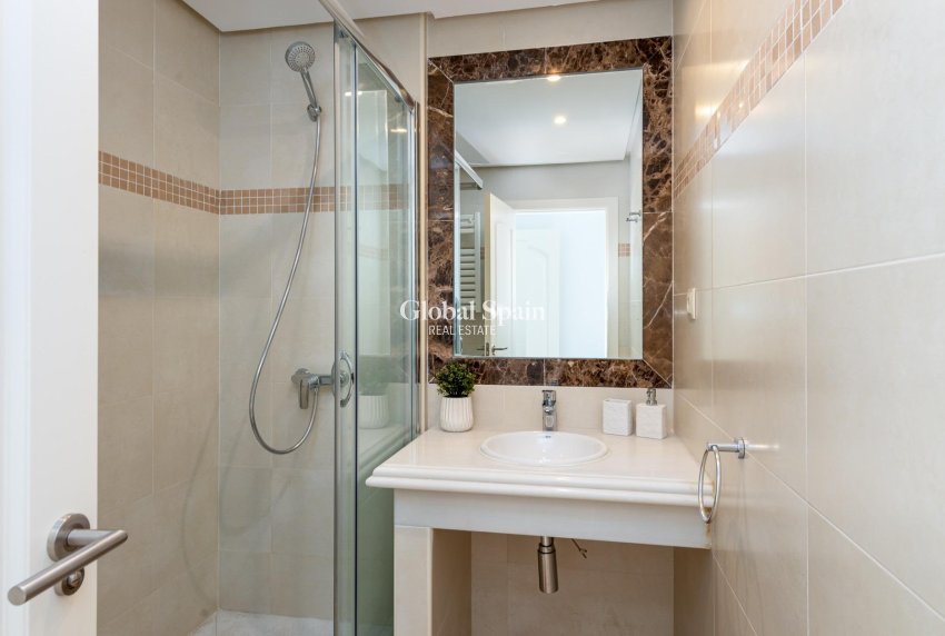 Nouvelle construction - VILLA -
ESTEPONA - Azata Golf Estepona Oeste