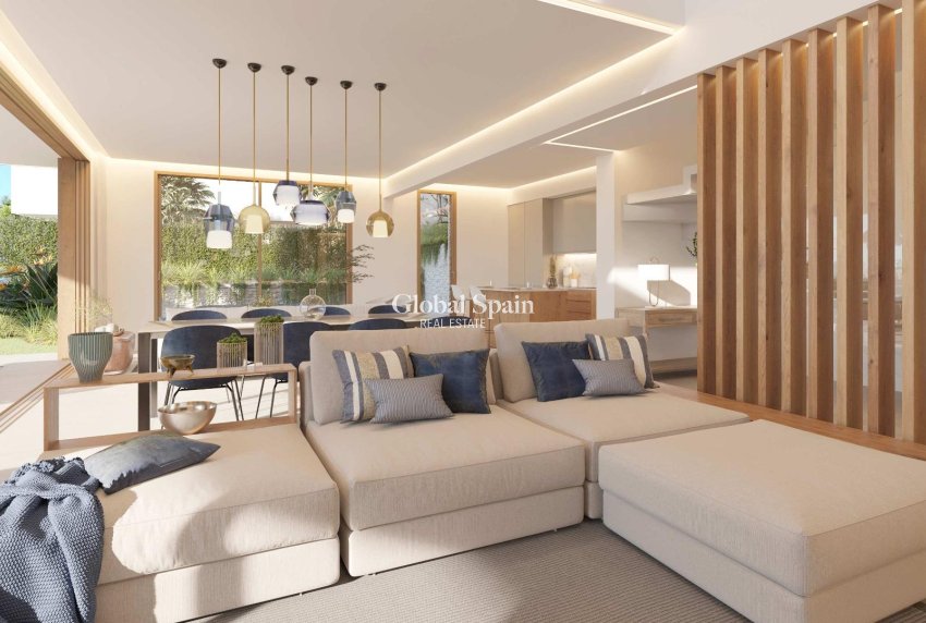 Nouvelle construction - VILLA -
ESTEPONA - El Paraiso Golf