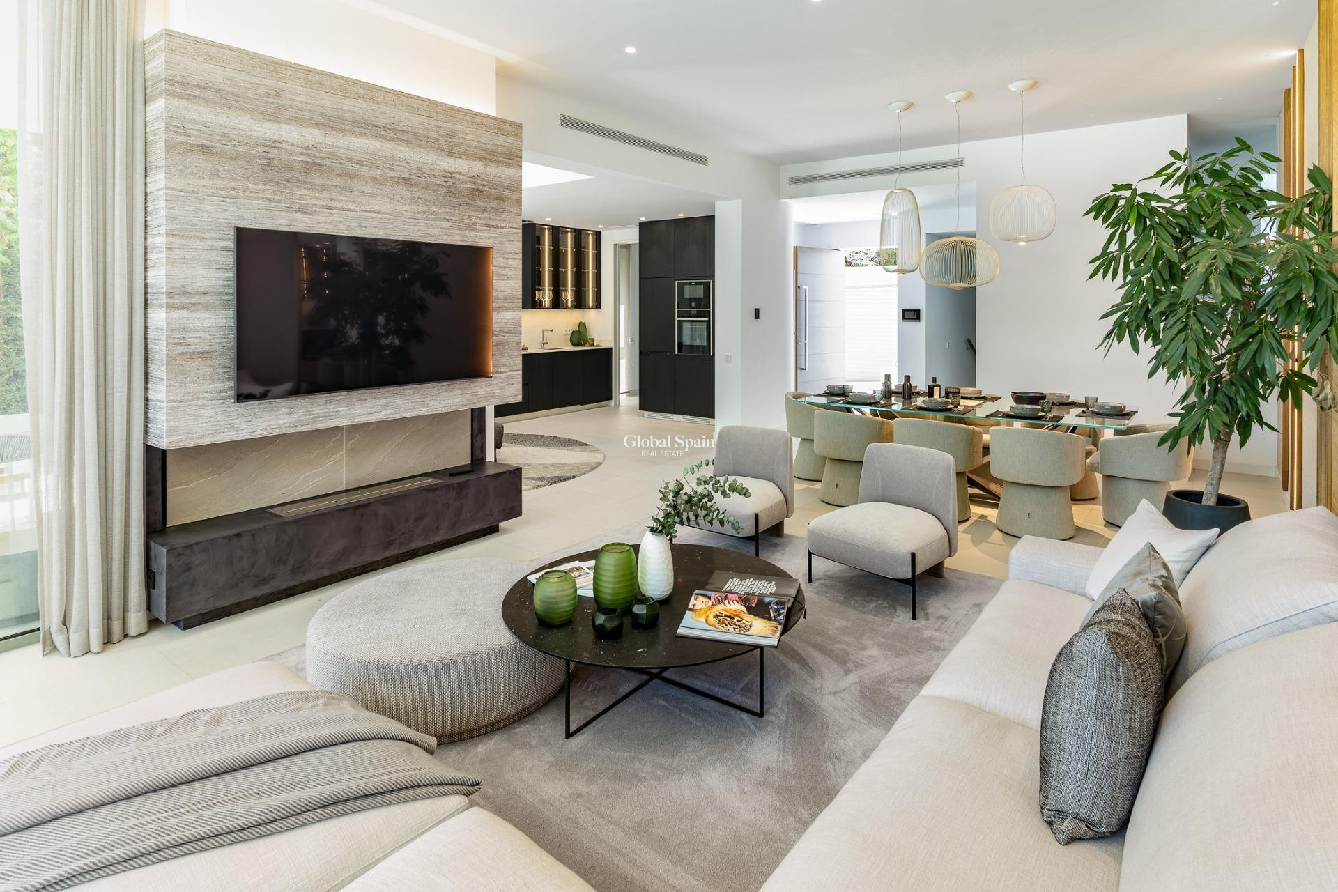 Nouvelle construction - VILLA -
ESTEPONA - Paraiso Alto