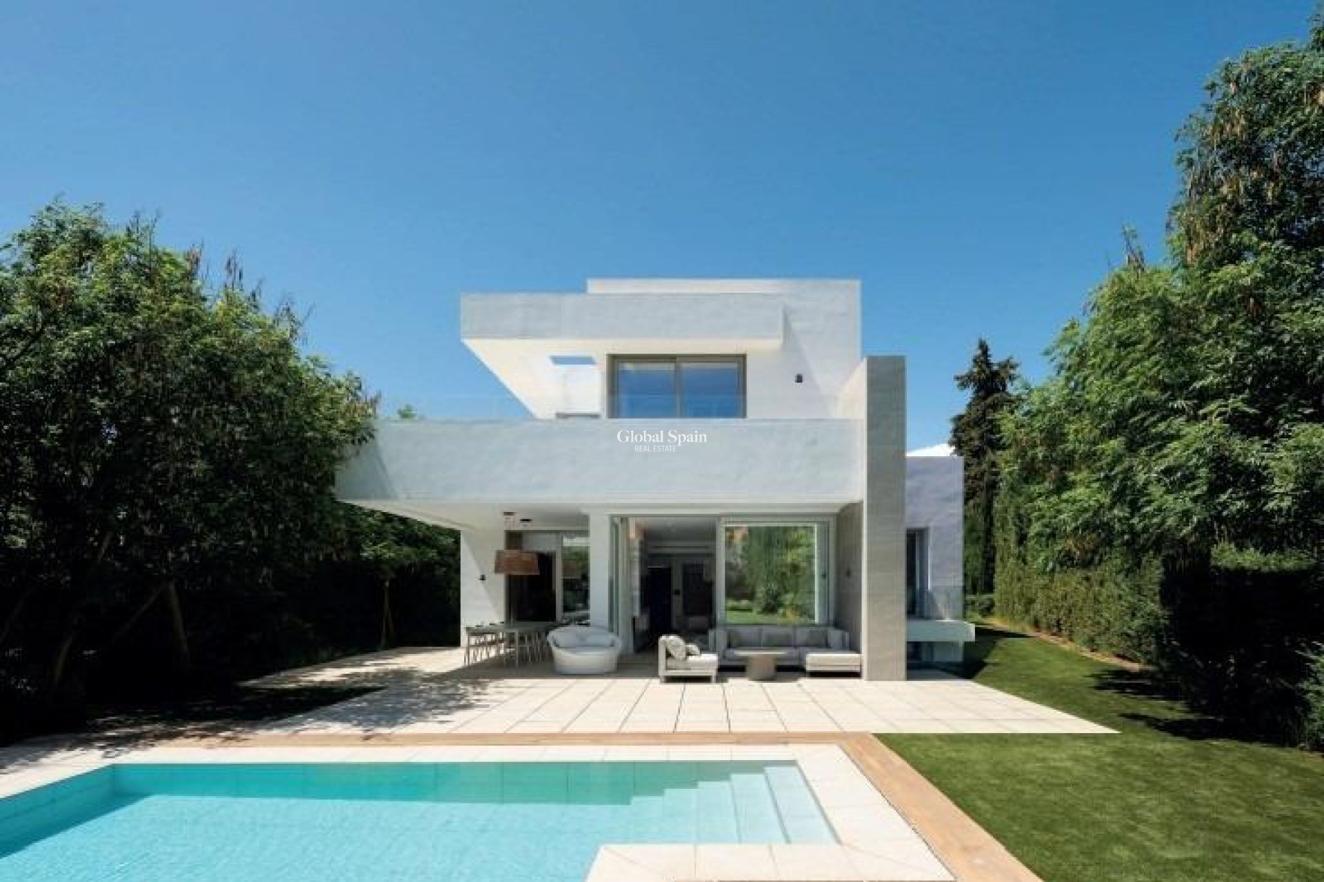 Nouvelle construction - VILLA -
ESTEPONA - Paraiso Alto