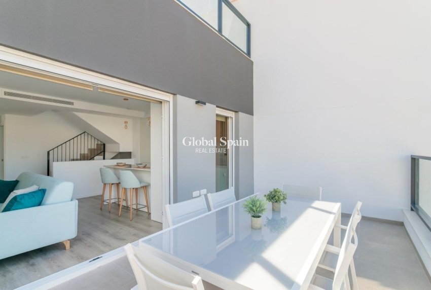 Nouvelle construction - Villa -
FINESTRAT