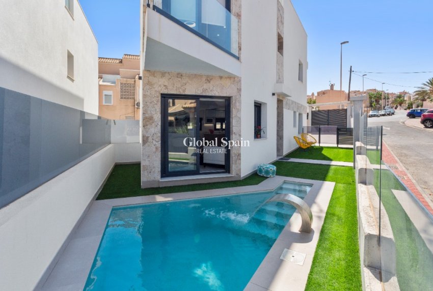 Nouvelle construction - Villa -
LA MATA