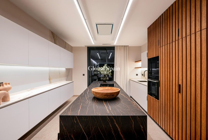 Nouvelle construction - VILLA -
LA NUCÍA - Coblanca