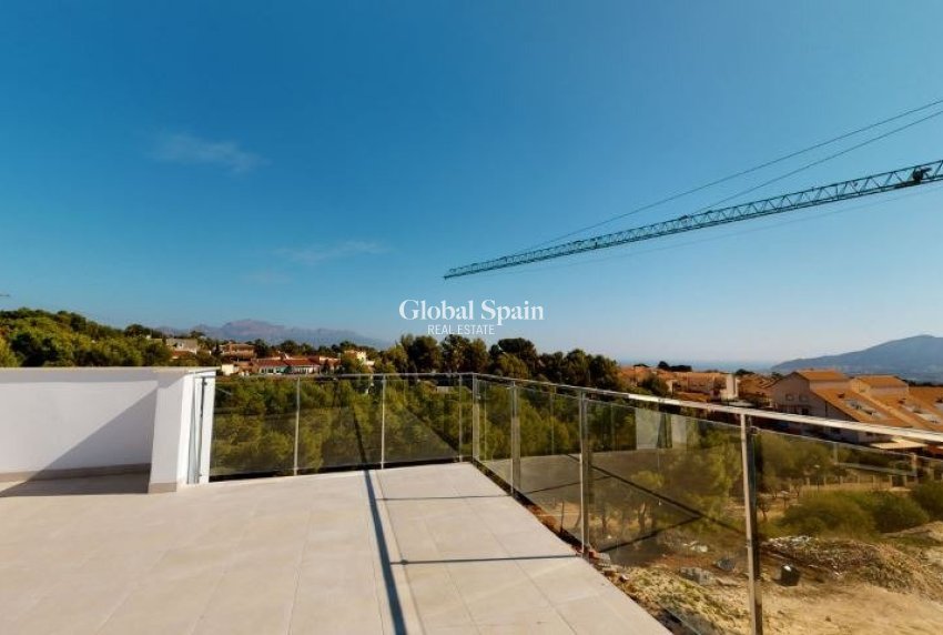 Nouvelle construction - VILLA -
LA NUCÍA - Urb. Don Mar